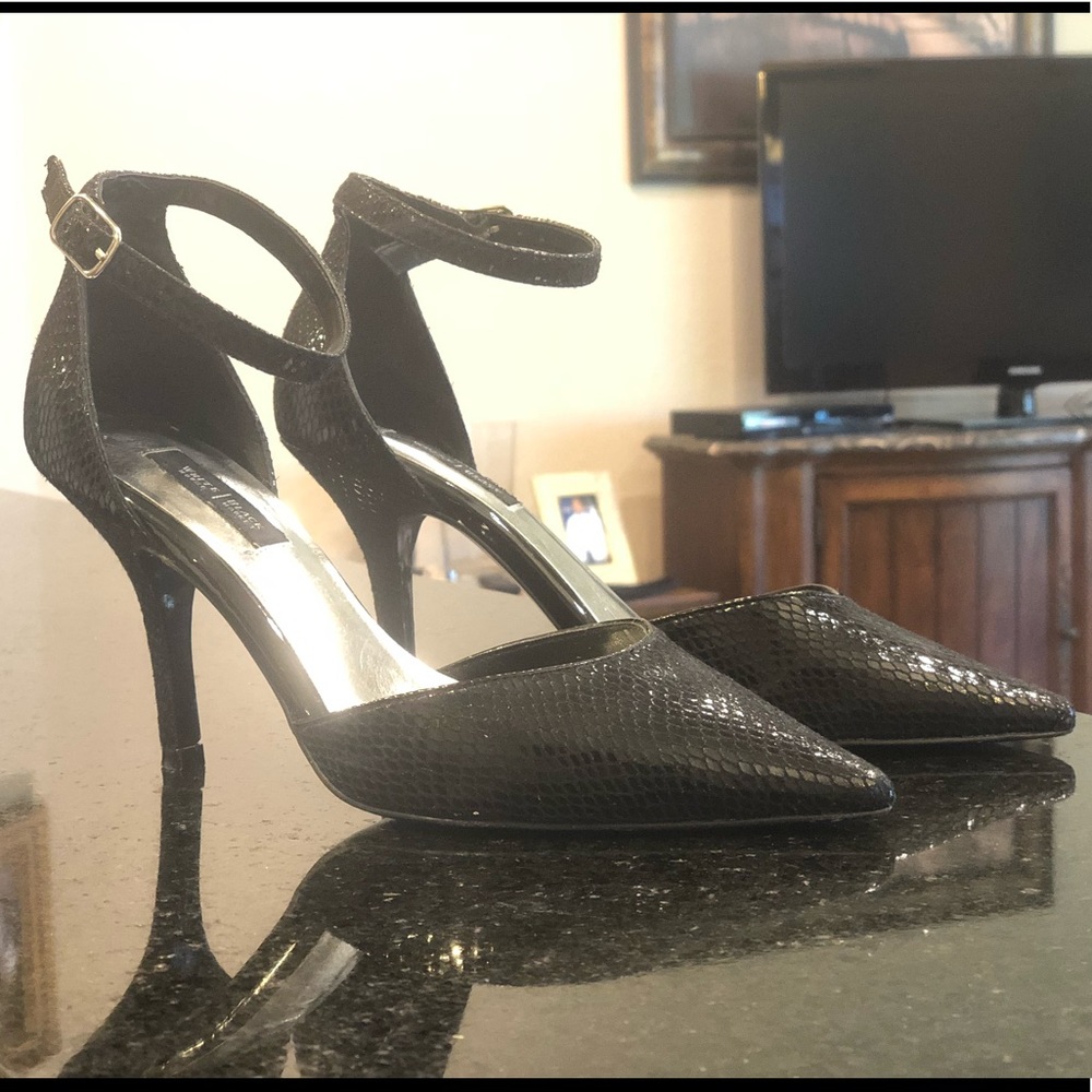 White House Black Market Bianca Pointy Toe Pumps